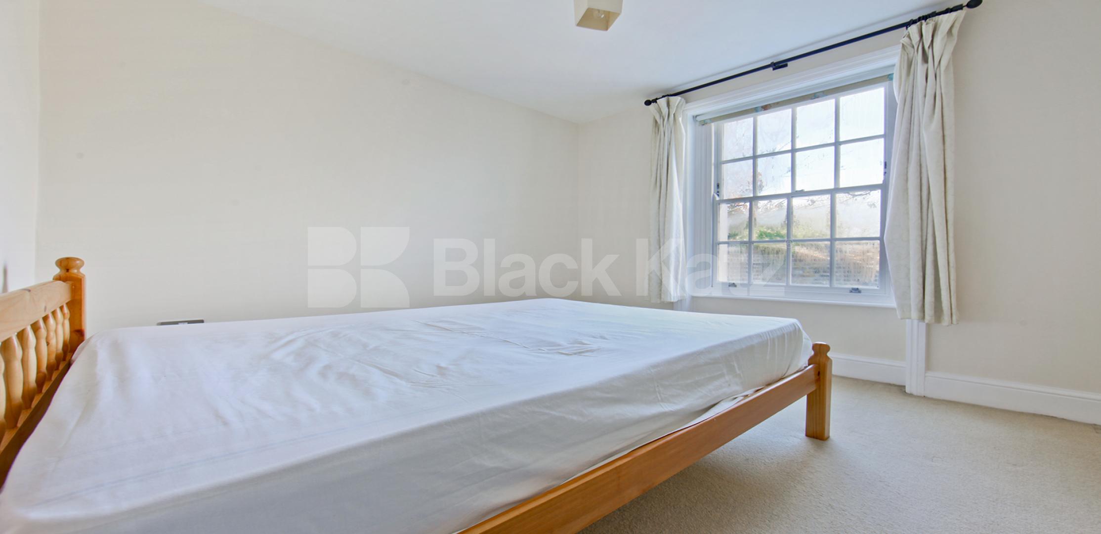 			UNDER OFFER, 2 Bedroom, 1 bath, 1 reception Apartment			 Hackford Road, Stockwell